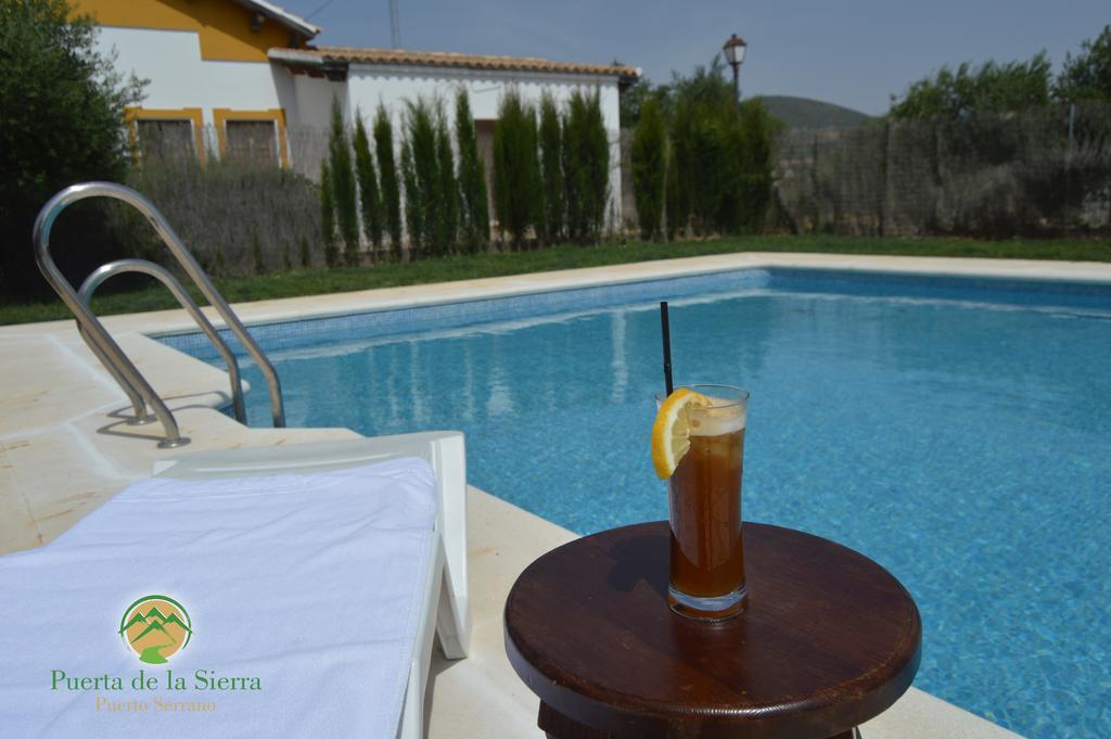 Apartamentos Puerta Sierra Puerto Serrano Buitenkant foto