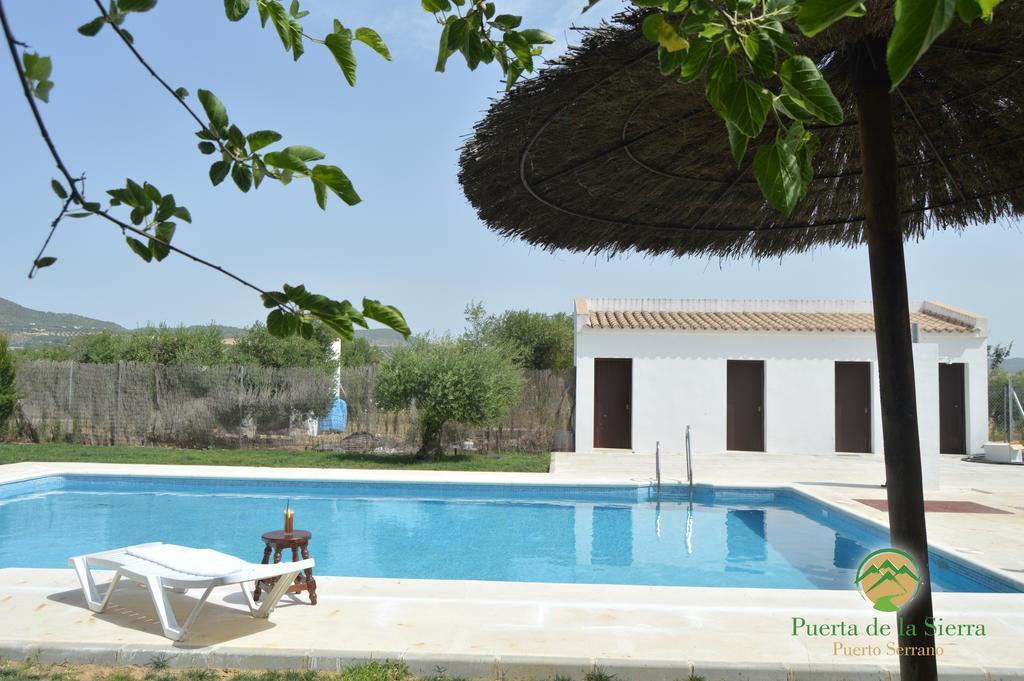 Apartamentos Puerta Sierra Puerto Serrano Buitenkant foto